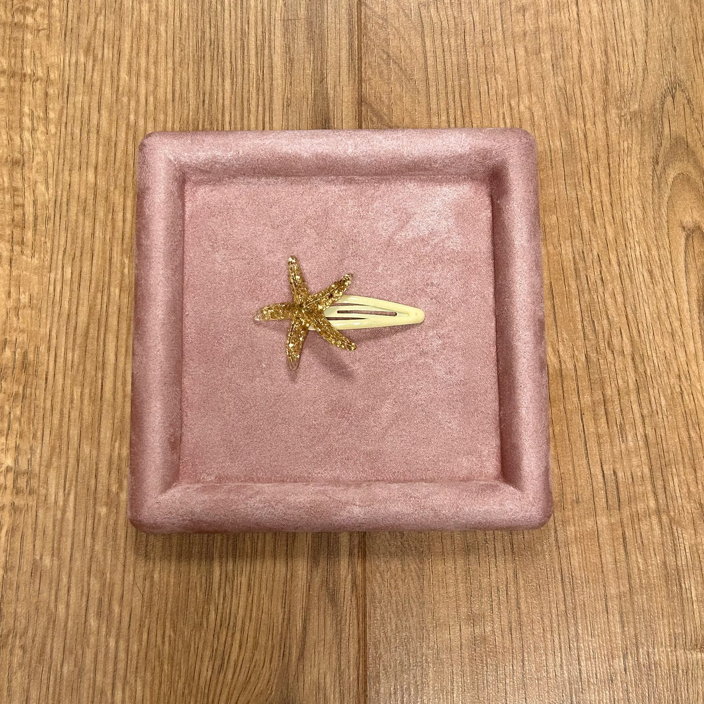 Cosmic Starfish Clip